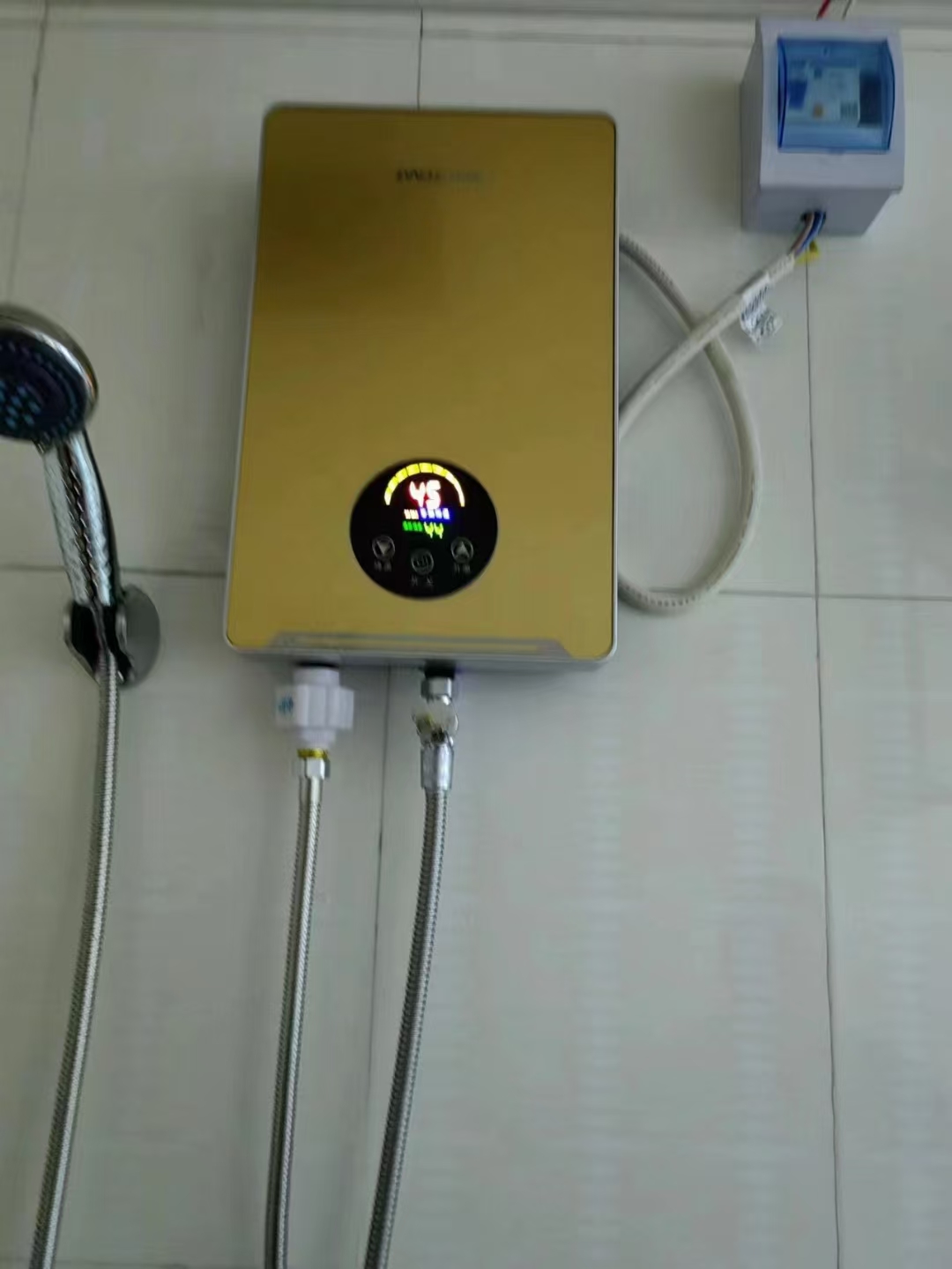 安诺德即热式电热水器