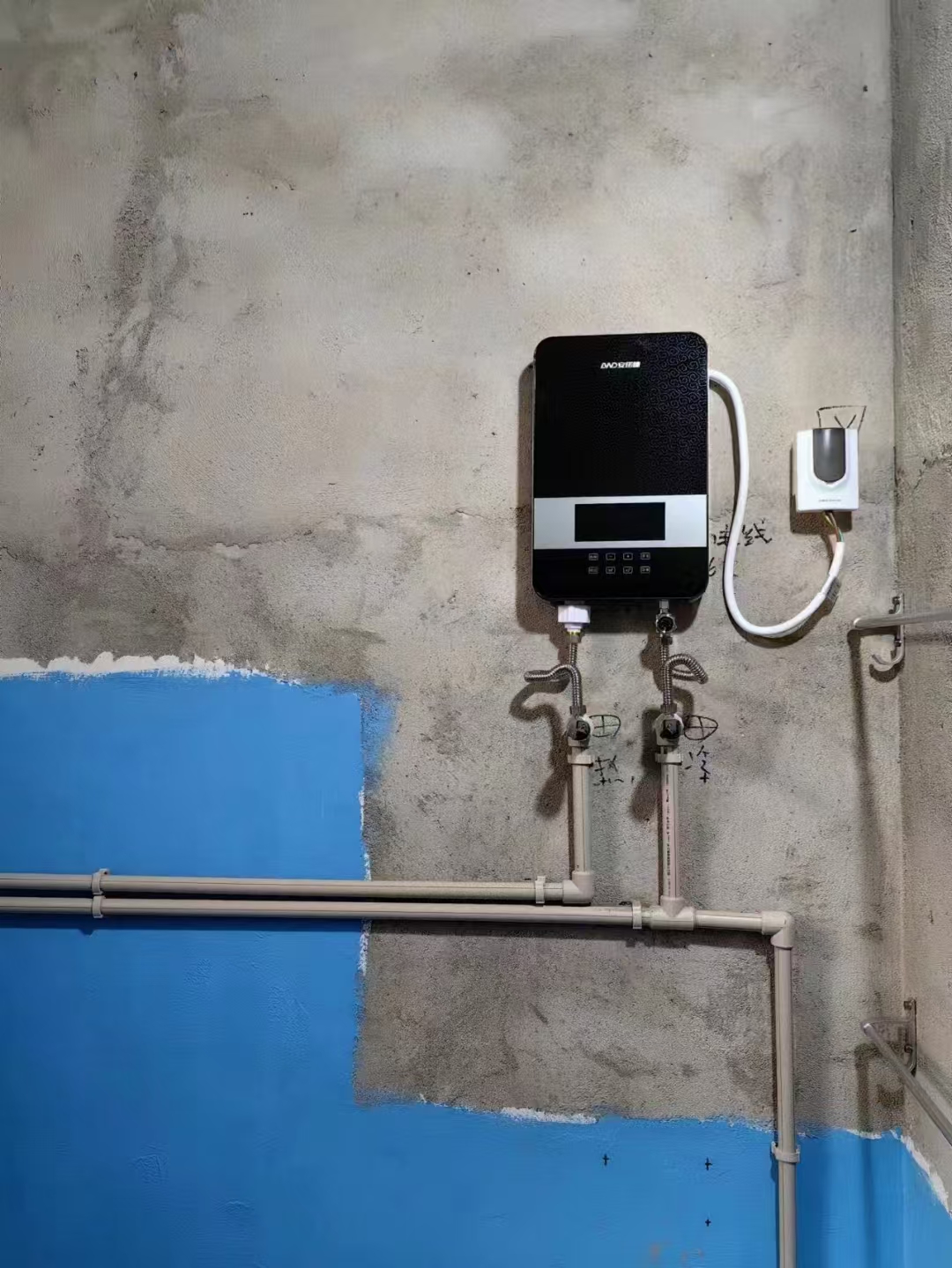 安诺德即热式电热水器