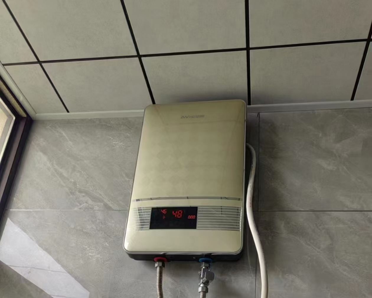 安诺德即热式电热水器